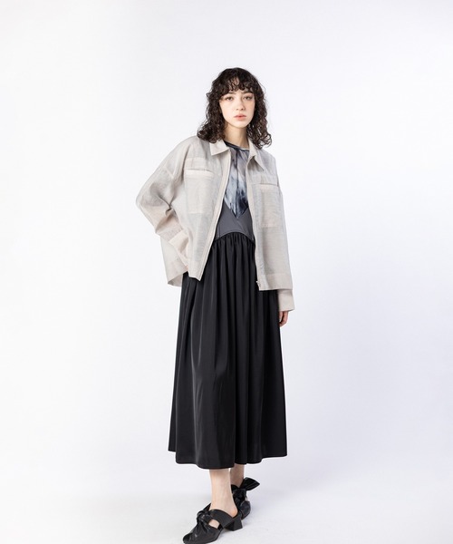OSMOSIS(オズモーシス)の「ギャザーサロペットワンピース(ワンピース・レディース・カーキ/ブラック/グレー・ONE SIZE)」の6枚目の写真