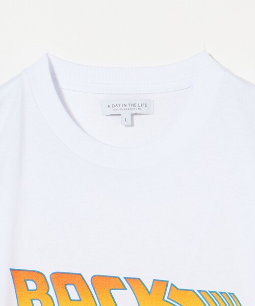 A DAY IN THE LIFE UNITED ARROWS(アデイインザライフユナイテッドアローズ)の「バック・トゥ・ザ・フューチャー プリント Tシャツ<A DAY IN THE LIFE>(Tシャツ/カットソー・メンズ・ホワイト・L/M)」の3枚目の写真