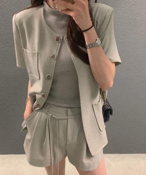 FAVORITO(ファヴォリート)の「シングルブレストトップスショートパンツセットアップ(セットアップ・レディース・モカ/ブラック・F)」の16枚目の写真