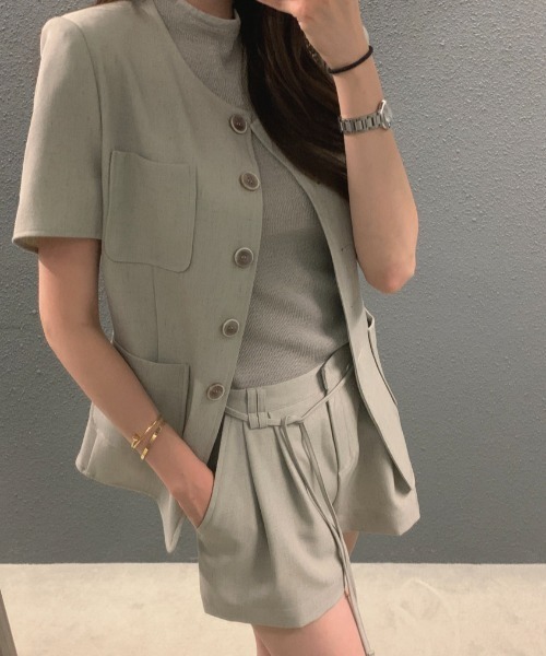 FAVORITO(ファヴォリート)の「シングルブレストトップスショートパンツセットアップ(セットアップ・レディース・モカ/ブラック・F)」の17枚目の写真