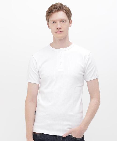 AVIREX(アヴィレックス)の「《DAILY/デイリー》MINI WAFFLE HENLEY NECK T-SHIRT / デイリーウェア ミニワッフル ヘンリーネック半袖Tシャツ / AVIREX / アヴィレックス(Tシャツ/カットソー・メンズ・ホワイト/ブラック/グレー・X-LARGE/SMALL/MEDIUM/LARGE)」の7枚目の写真