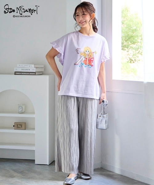 SMILE LAND（スマイルランド）の「＜大きいサイズ＞【水森亜土】袖フリルプリントTシャツ（Tシャツ/カットソー・レディース・ブラック/オフホワイト/パープル・L/LL/3L/4L/5L）」の5枚目の写真