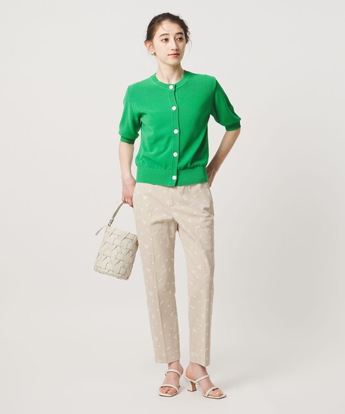 UNITED ARROWS(ユナイテッドアローズ)の「エンブロイダリー フラワー スリム テーパードパンツ ‐ウォッシャブル‐(スラックス・レディース・ネイビー/ベージュ/オフホワイト・40/36/34/38)」の9枚目の写真