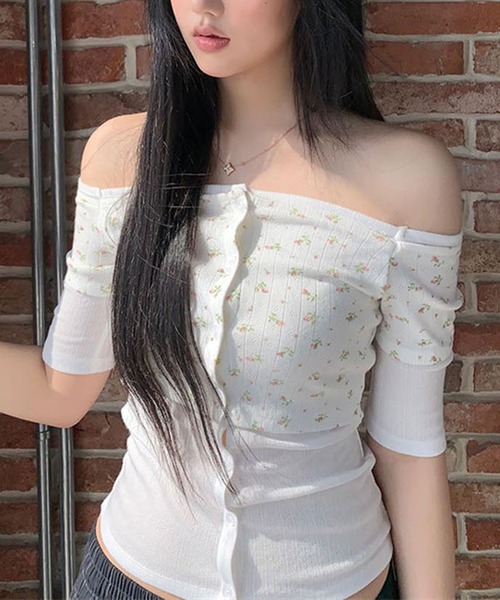HALEY PESCA(ヘーリーペスカ)の「HALEY PESCA/パッチワーク 花柄オフショルダーTシャツ(Tシャツ/カットソー・レディース・ホワイト・LARGE/SMALL/MEDIUM)」の7枚目の写真