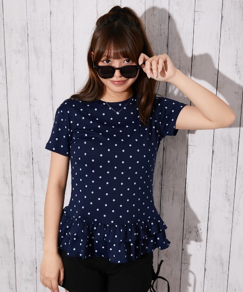 GORGE(ゴージ)の「《ドット柄×裾フリル》カットソー/大人フェミニン/春夏/全4色(Tシャツ/カットソー・レディース・ブラック/チャコール/オートミール/ネイビー・F)」の7枚目の写真