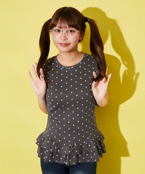 GORGE(ゴージ)の「《ドット柄×裾フリル》カットソー/大人フェミニン/春夏/全4色(Tシャツ/カットソー・レディース・ブラック/チャコール/オートミール/ネイビー・F)」の8枚目の写真