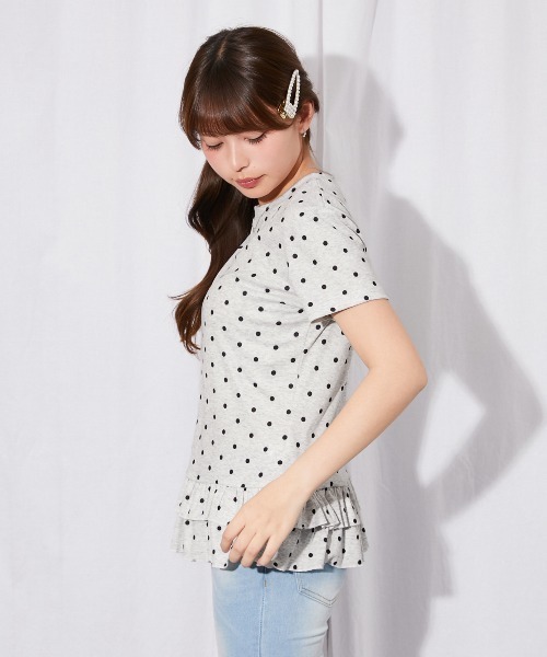 GORGE(ゴージ)の「《ドット柄×裾フリル》カットソー/大人フェミニン/春夏/全4色(Tシャツ/カットソー・レディース・ブラック/チャコール/オートミール/ネイビー・F)」の13枚目の写真