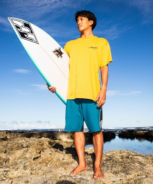BILLABONG(ビラボン)の「BILLABONG メンズ 【OVER FIT】SCRIPT LOGO Tシャツ 【2026年春夏モデル】(Tシャツ/カットソー・メンズ・オフホワイト/ブラック系その他/イエロー系その他・MEDIUM/X-LARGE/LARGE)」の10枚目の写真