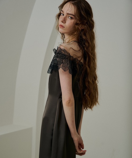 LE'RURE(リルアー)の「Fleur lace satin dress(ドレス・レディース・アイボリー/ブルーグレー/チャコール・MEDIUM/SMALL/TALL)」の6枚目の写真