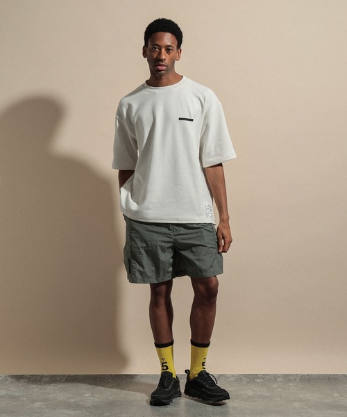 NUMERALS（ヌメラルズ）の「ワッフルクルーネックTシャツ WAFFLE CREWNECK T-SHIRT / NUMERALS（Tシャツ/カットソー・メンズ・カーキ/ホワイト/ブラック/ベージュ・LARGE/MEDIUM）」の11枚目の写真