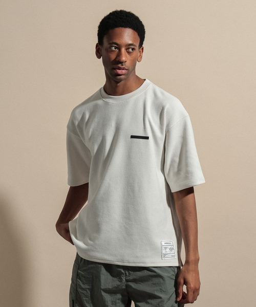 NUMERALS（ヌメラルズ）の「ワッフルクルーネックTシャツ WAFFLE CREWNECK T-SHIRT / NUMERALS（Tシャツ/カットソー・メンズ・カーキ/ホワイト/ブラック/ベージュ・LARGE/MEDIUM）」の14枚目の写真