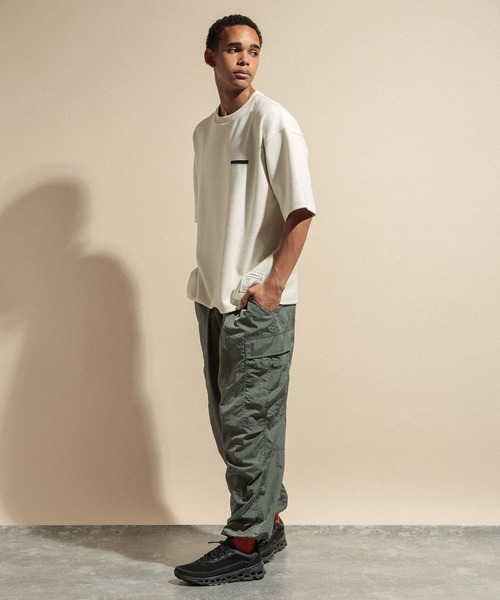 NUMERALS(ヌメラルズ)の「WAFFLE CREWNECK T-SHIRT / NUMERALS(Tシャツ/カットソー・メンズ・カーキ/ホワイト/ブラック/ベージュ・LARGE/MEDIUM)」の11枚目の写真