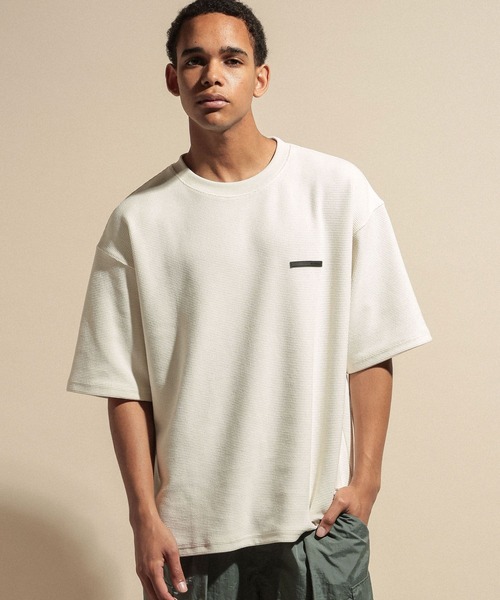 NUMERALS(ヌメラルズ)の「WAFFLE CREWNECK T-SHIRT / NUMERALS(Tシャツ/カットソー・メンズ・カーキ/ホワイト/ブラック/ベージュ・LARGE/MEDIUM)」の13枚目の写真