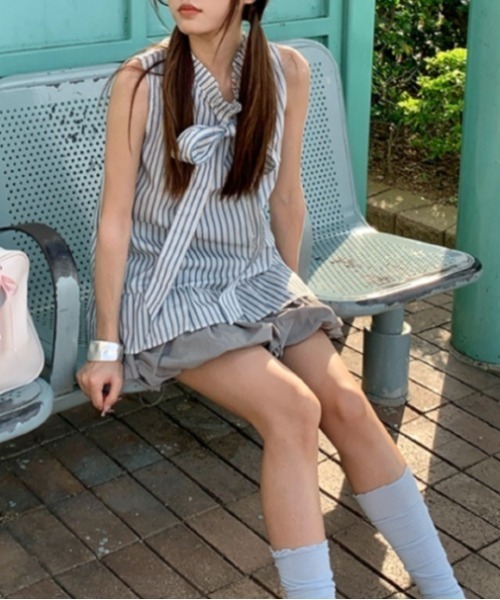 Vipoa(ヴィポア)の「ストライプスタンドアップカラーシャツ(シャツ/ブラウス・レディース・ブルー・FREE)」の2枚目の写真