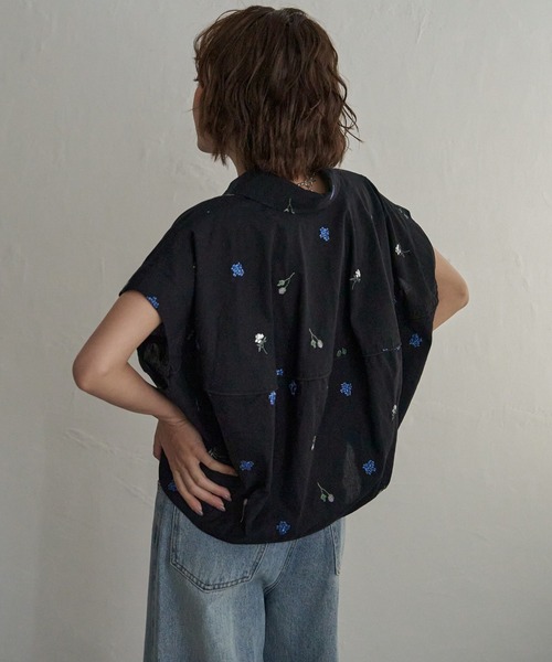 notch.(ノッチ)の「エンブロイダリーコクーンシャツ(シャツ/ブラウス・レディース・ホワイト/ブラック・M)」の12枚目の写真