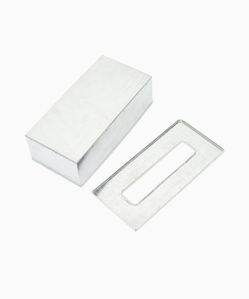 journal standard Furniture (ジャーナルスタンダードファニチャー)の「GALVANIZED TISSUE BOX ティッシュケース(ダストボックス・レディース・シルバー・FREE)」の4枚目の写真