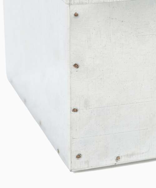 journal standard Furniture (ジャーナルスタンダードファニチャー)の「GALVANIZED TISSUE BOX ティッシュケース(ダストボックス・レディース・シルバー・FREE)」の5枚目の写真