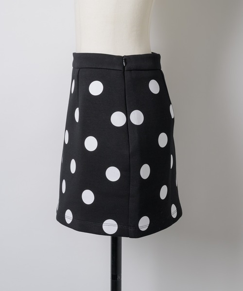 GIUNON(ジウノン)の「dot bonding mini skirt / ドットボンディングミニスカート(スカート・レディース・ブラック/アイボリー・FREE)」の5枚目の写真