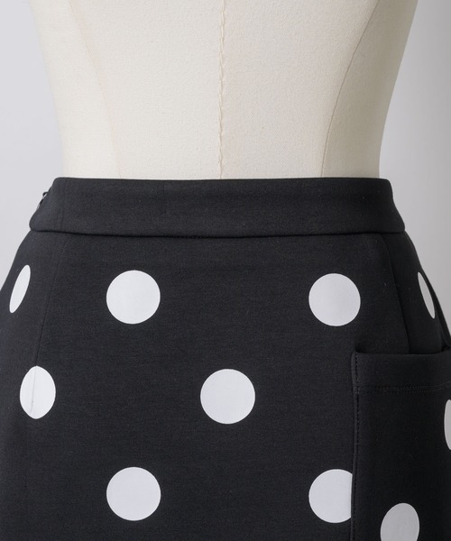 GIUNON(ジウノン)の「dot bonding mini skirt / ドットボンディングミニスカート(スカート・レディース・ブラック/アイボリー・FREE)」の10枚目の写真