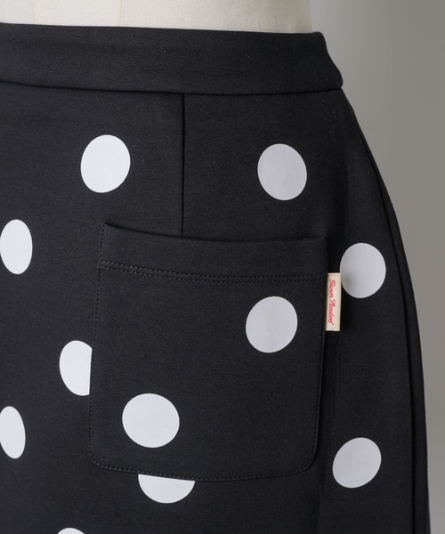 GIUNON(ジウノン)の「dot bonding mini skirt / ドットボンディングミニスカート(スカート・レディース・ブラック/アイボリー・FREE)」の11枚目の写真