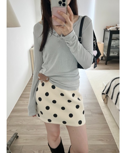 GIUNON(ジウノン)の「dot bonding mini skirt / ドットボンディングミニスカート(スカート・レディース・ブラック/アイボリー・FREE)」の20枚目の写真