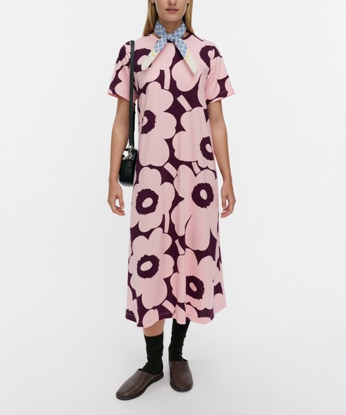 marimekko(マリメッコ)の「Pisteinen Unikko / dress(ワンピース・レディース・ベビーピンク・LARGE/X-SMALL/SMALL)」の1枚目の写真