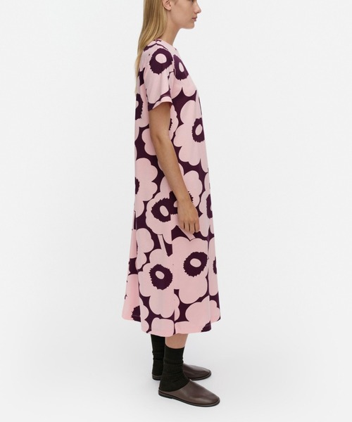marimekko(マリメッコ)の「Pisteinen Unikko / dress(ワンピース・レディース・ベビーピンク・LARGE/X-SMALL/SMALL)」の2枚目の写真