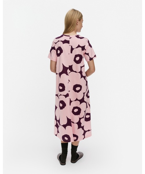 marimekko(マリメッコ)の「Pisteinen Unikko / dress(ワンピース・レディース・ベビーピンク・LARGE/X-SMALL/SMALL)」の3枚目の写真