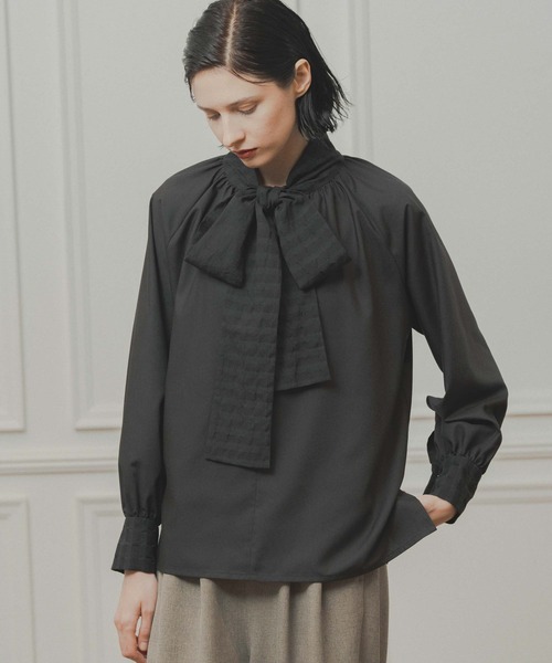 WHYTO.（ホワイト）の「「WHYTO. / ホワイト」check pattern bou tie blouse（シャツ/ブラウス・レディース・オフホワイト/ブラック・36/38）」の4枚目の写真