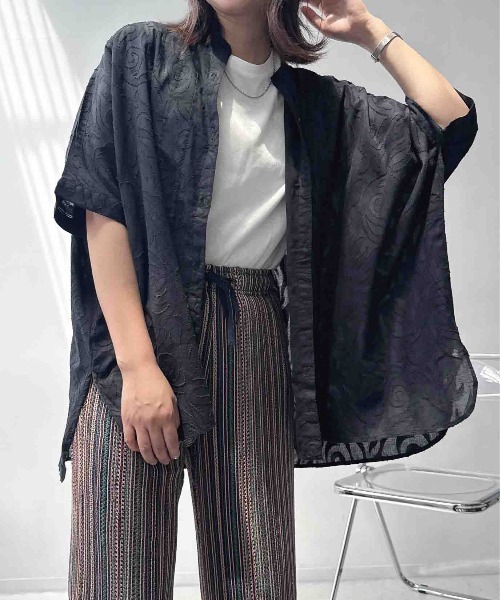 AS KNOW AS plus（アズノゥアズプラス）の「〇インドコットン ピンタック ジャガードバリエーション ビッグサイズシャツ（シャツ/ブラウス・レディース・ブラック/ダークグリーン/パープル/イエロー・FREE）」の22枚目の写真