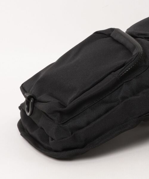 WESTBOY(ウエストボーイ)の「ユニセックス ハーネス ショルダーミニバッグ WO26S16BG07(ショルダーバッグ・メンズ・ベージュ/グレー/ブラック・FREE)」の18枚目の写真