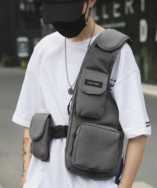 WESTBOY(ウエストボーイ)の「ユニセックス ハーネス ショルダーミニバッグ WO26S16BG07(ショルダーバッグ・メンズ・ベージュ/グレー/ブラック・FREE)」の3枚目の写真
