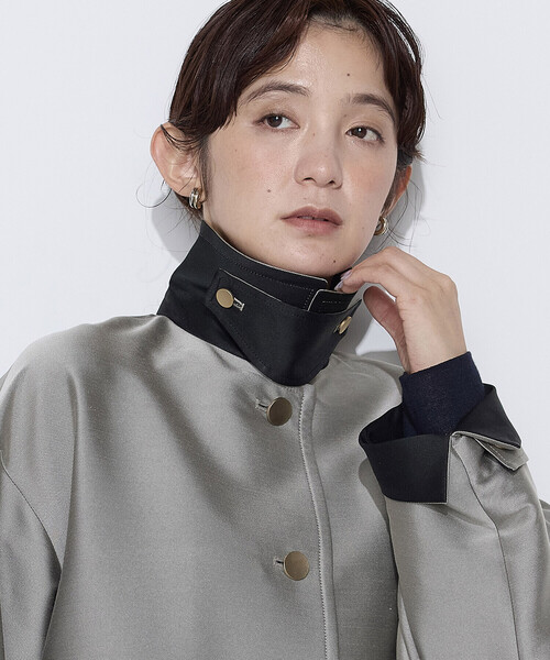 K.T KIYOKO TAKASE(キヨコタカセ)の「〔 Sサイズ 〕 シルクチェック コンバーチブルステンカラーコート(ステンカラーコート・レディース・グレイッシュベージュ・5号)」の20枚目の写真