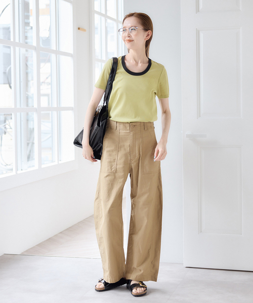 U by SPICK&SPAN（ユーバイスピックアンドスパン）の「バレルレッグルーズベイカーパンツ（カーゴパンツ・レディース・ベージュ/ネイビー/カーキ・38/36）」の8枚目の写真