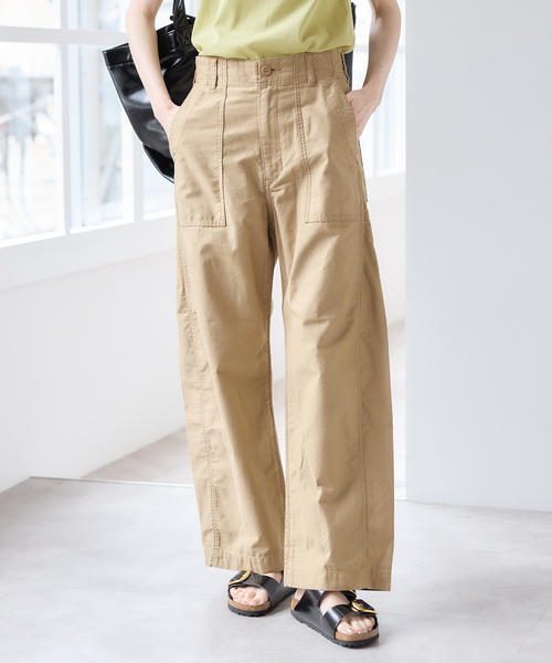 U by SPICK&SPAN（ユーバイスピックアンドスパン）の「バレルレッグルーズベイカーパンツ（カーゴパンツ・レディース・ベージュ/ネイビー/カーキ・38/36）」の9枚目の写真