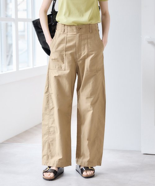 U by SPICK&SPAN（ユーバイスピックアンドスパン）の「バレルレッグルーズベイカーパンツ（カーゴパンツ・レディース・ベージュ/ネイビー/カーキ・38/36）」の10枚目の写真