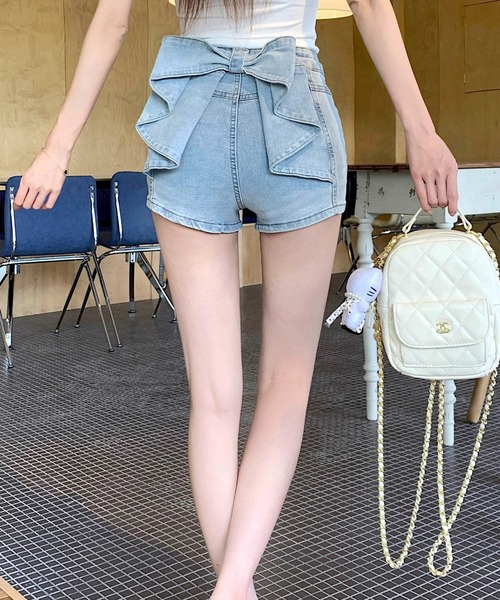 AVYL(アヴィル)の「バックリボンハイウエストショートパンツ(その他パンツ・レディース・サックスブルー・L/M/S)」の2枚目の写真