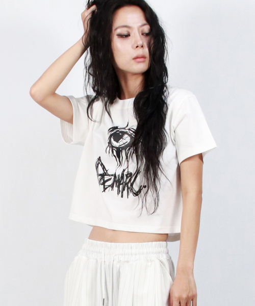 DEMARC(ドゥマーク)の「eerie logo text crop short sleeve tee White(Tシャツ/カットソー・レディース・ホワイト・MEDIUM/LARGE)」の4枚目の写真