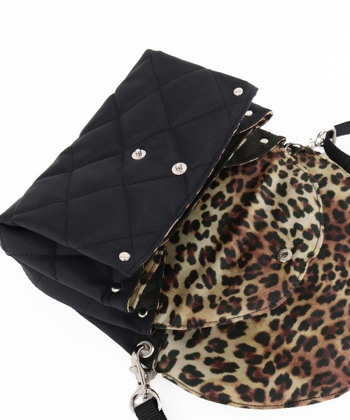 GLIMCLAP（グリムクラップ）の「mko13732-Diamond-Quilted Mini Multi-Pocket Bag フラップミニバッグ(211-029-gla-cg)（ショルダーバッグ・メンズ・ブラック・FREE）」の14枚目の写真