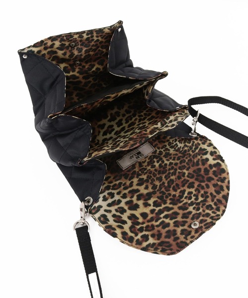 GLIMCLAP（グリムクラップ）の「mko13732-Diamond-Quilted Mini Multi-Pocket Bag フラップミニバッグ(211-029-gla-cg)（ショルダーバッグ・メンズ・ブラック・FREE）」の16枚目の写真