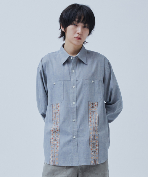 OGARP(オガープ)の「Navaho Pringting Long Sleeve Shirt Navy(シャツ/ブラウス・レディース・ネイビー・1/2/3)」の1枚目の写真