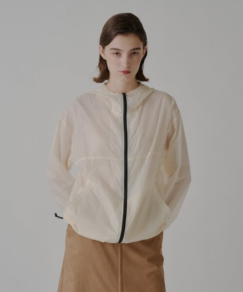 WHIMSIC(ウィムジック)の「【UNISEX】シアーナイロンパーカー(ブルゾン・メンズ・ホワイト/ブラウン・FREE)」の7枚目の写真