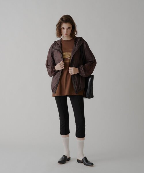 WHIMSIC(ウィムジック)の「【UNISEX】シアーナイロンパーカー(ブルゾン・メンズ・ホワイト/ブラウン・FREE)」の21枚目の写真