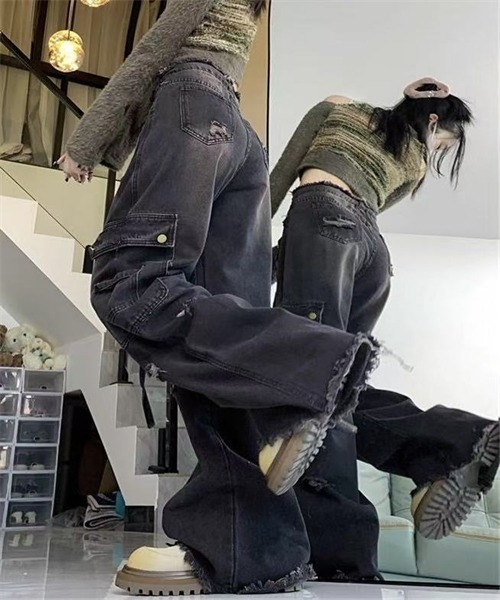 Dream garden(ドリームガーデン)の「ウエストリボンワイドデニムカーゴパンツ(デニムパンツ・レディース・ブラック・L/2XL/M/S)」の8枚目の写真