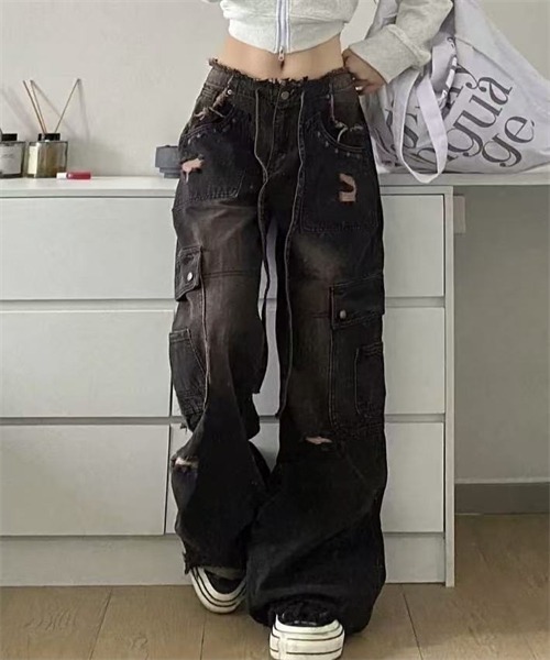 Dream garden(ドリームガーデン)の「ウエストリボンワイドデニムカーゴパンツ(デニムパンツ・レディース・ブラック・L/2XL/M/S)」の15枚目の写真