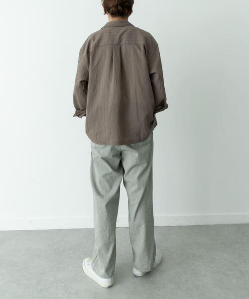 URBAN RESEARCH Sonny Label(アーバンリサーチサニーレーベル)の「レーヨン混ストライプオープンカラーシャツ(シャツ/ブラウス・メンズ・ブルー/グレー/ブラウン系その他・MEDIUM/LARGE)」の11枚目の写真