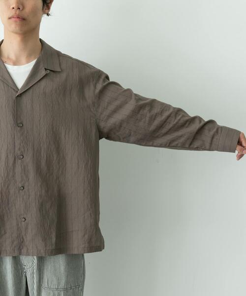 URBAN RESEARCH Sonny Label(アーバンリサーチサニーレーベル)の「レーヨン混ストライプオープンカラーシャツ(シャツ/ブラウス・メンズ・ブルー/グレー/ブラウン系その他・MEDIUM/LARGE)」の12枚目の写真