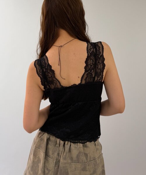 w closet(ダブルクローゼット)の「カップ付きレースタンク(Tシャツ/カットソー・レディース・ブラック/オフホワイト・FREE)」の8枚目の写真