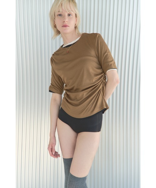 Muel Chic（ミュエルシック）の「Corin CS  コリンカットソー（Tシャツ/カットソー・レディース・ブラック/ホワイト/モカ・FREE）」の21枚目の写真