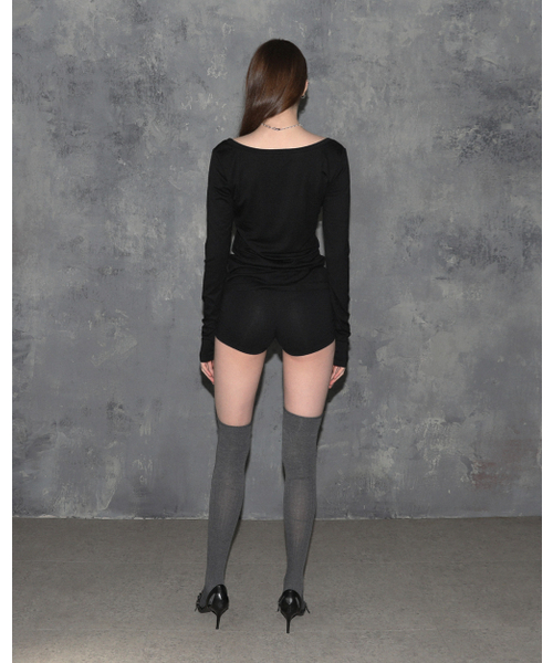 MAGORENSEOUL（マゴレンソウル）の「ADORE ME レディース ルーズフィットロングスリーブブラック（Tシャツ/カットソー・レディース・その他・FREE）」の5枚目の写真